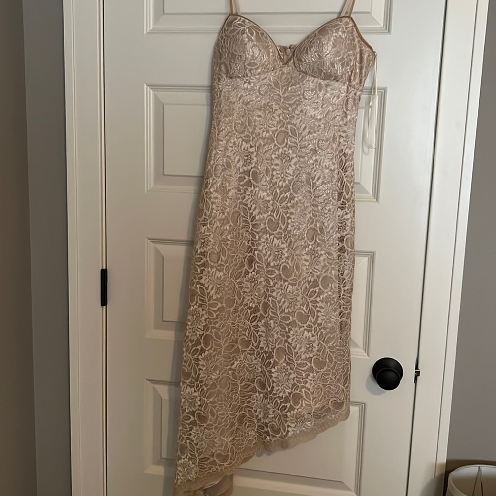 EUC White house black market lace dress